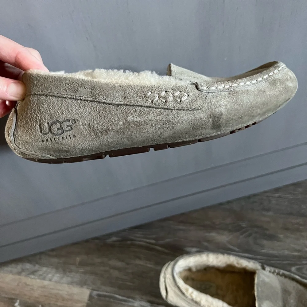 Gray UGG Moccasins - Picture 2 of 6